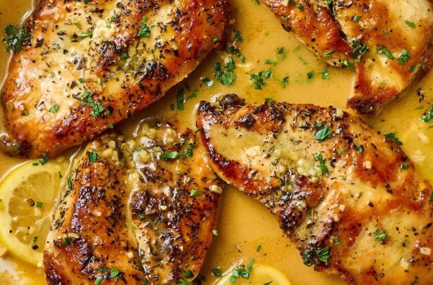 Sautéed Chicken Breasts (Ju⁠icy, Tender & Easy Skillet Recipe)